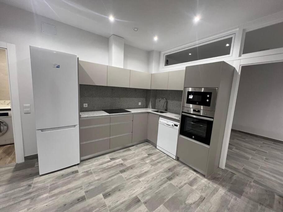 Living Colors Logrono Garaje Aire Wifi By Apartamentos لوغرونيو المظهر الخارجي الصورة